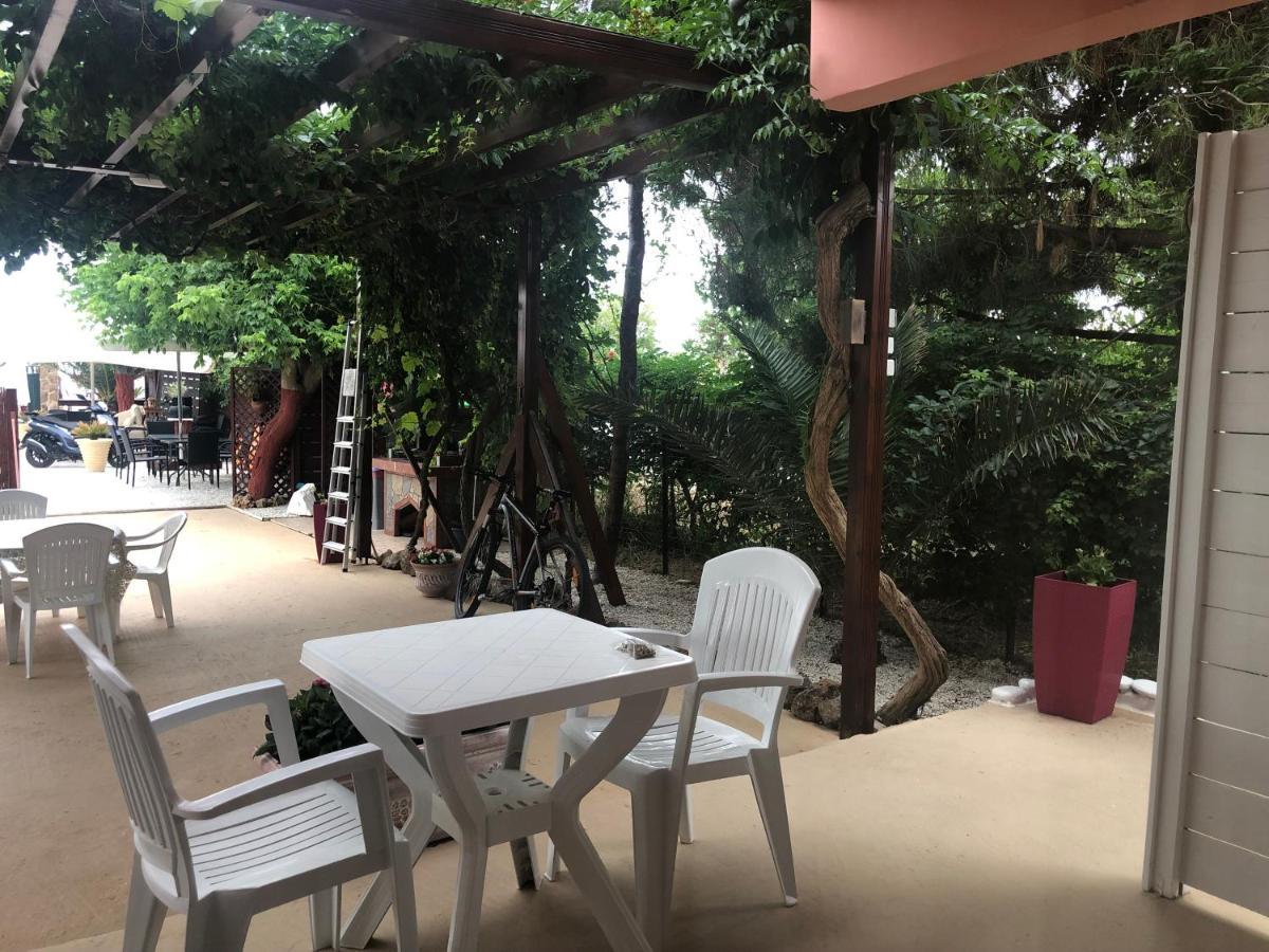 Plaisir Rooms Makriammos Ngoại thất bức ảnh
