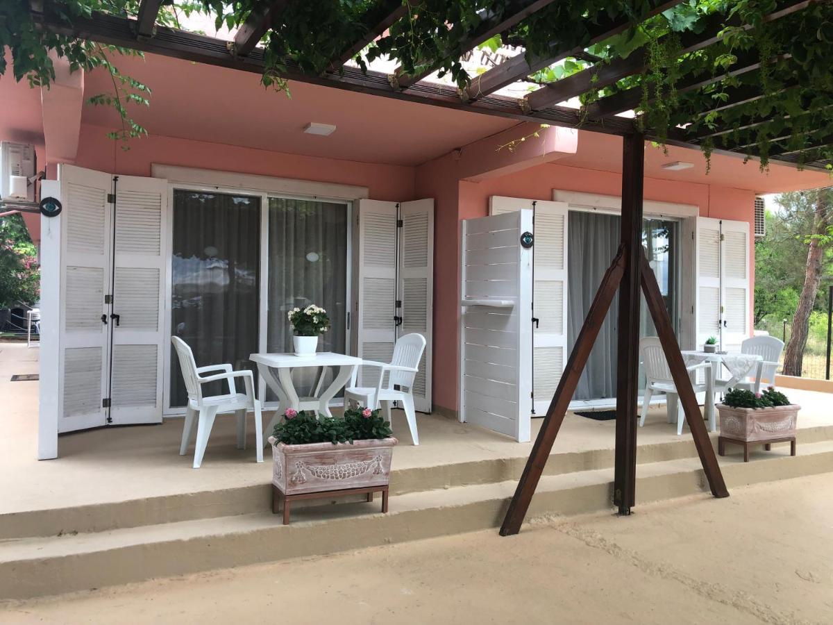 Plaisir Rooms Makriammos Ngoại thất bức ảnh